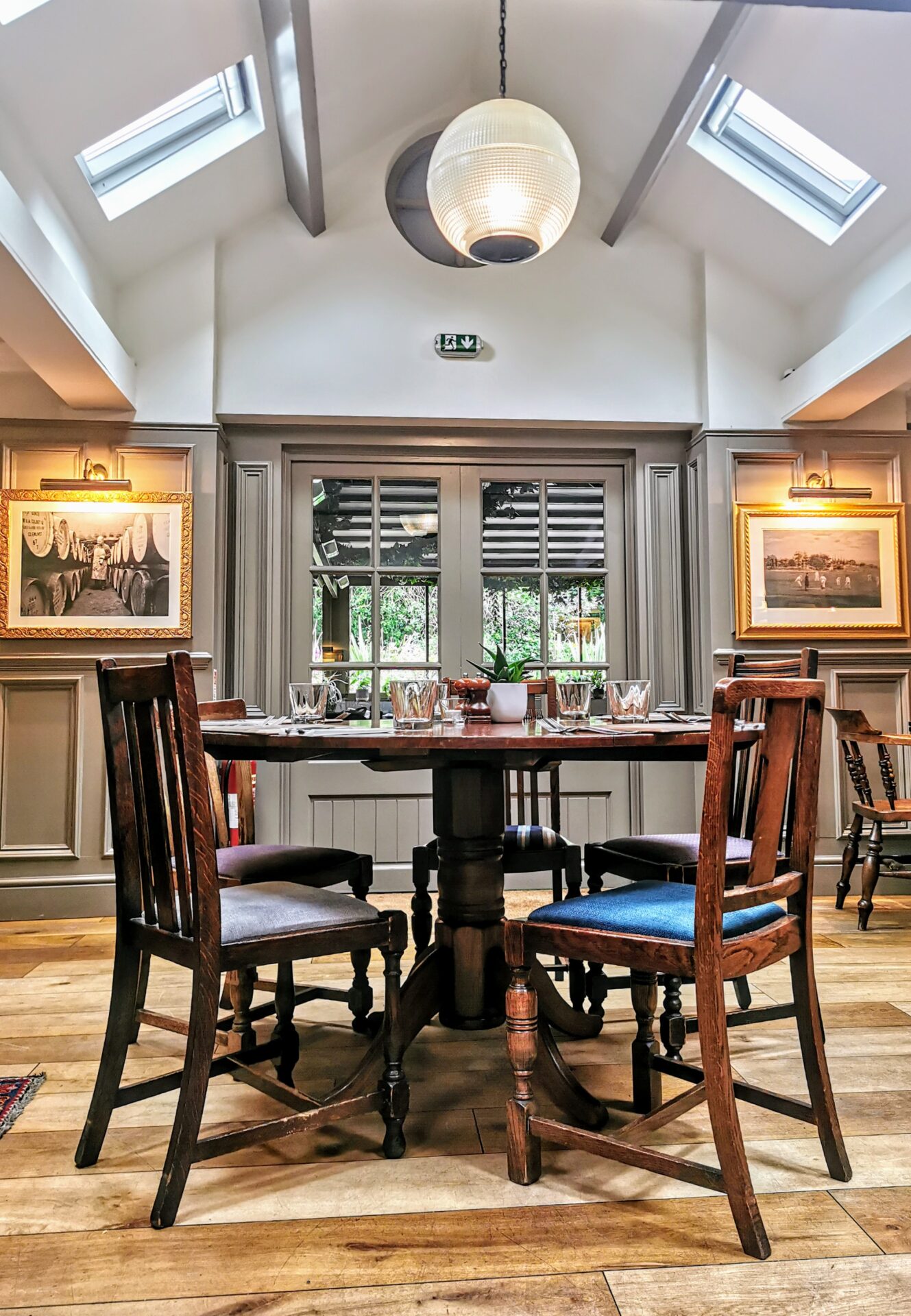 Fox & Barrel Pub Restored table top & sourced base(1)